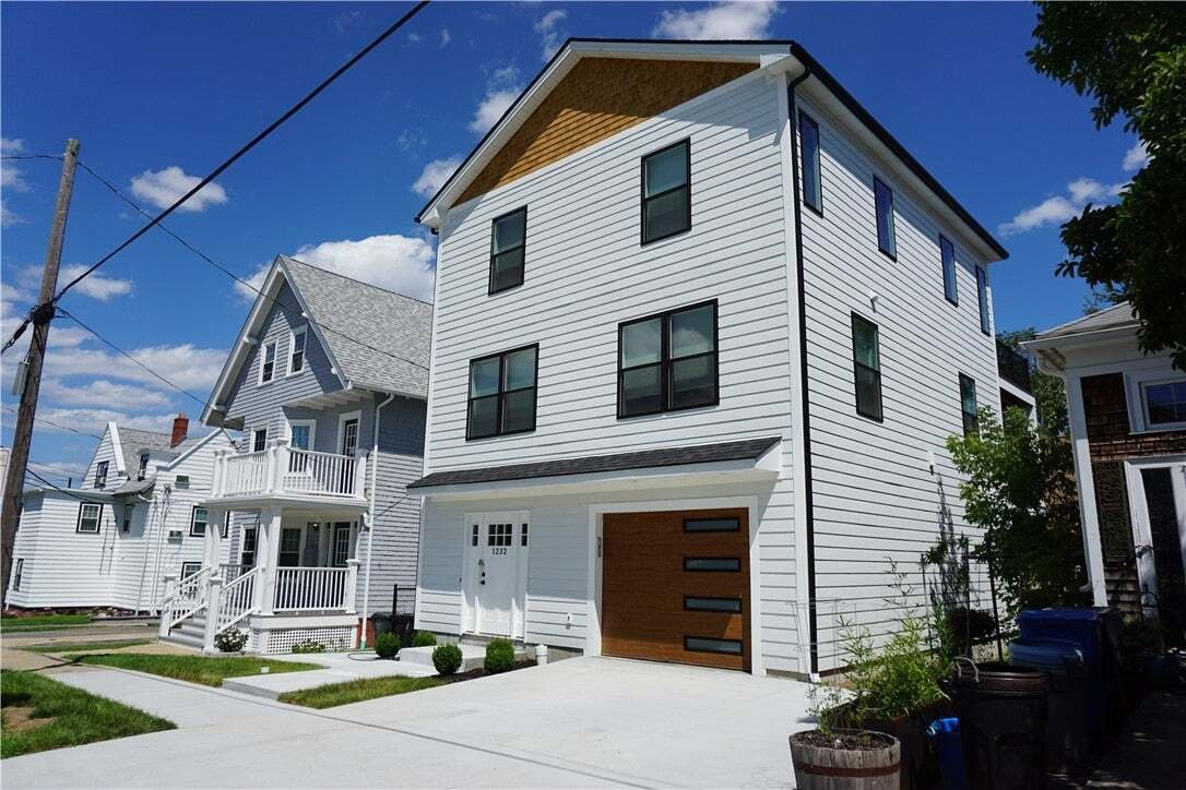 House in Cranston, Rhode Island, United States 2 - 18697458