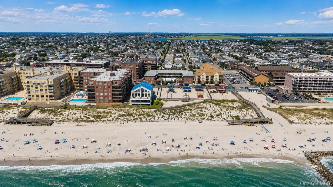 Long Beach, New York, United States 1 - 18698900