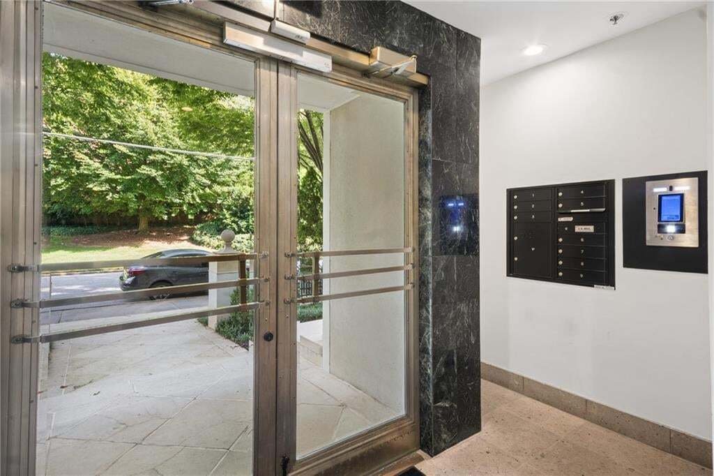 Condo in Atlanta, Georgia, United States 2 - 18697764