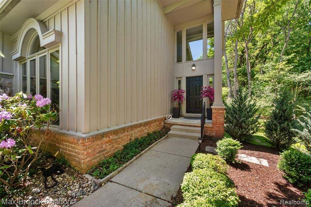 Condo in Orchard Lake Village, Michigan, United States 2 - 18697507