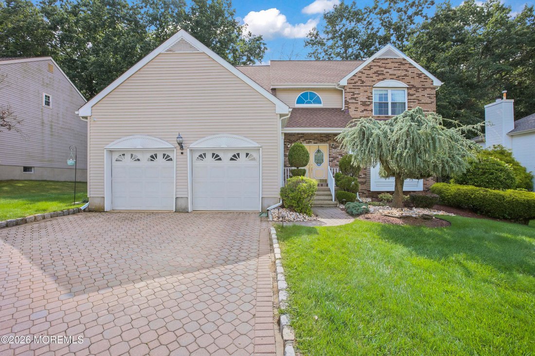 House in Marlboro Township, New Jersey, United States 1 - 18696845