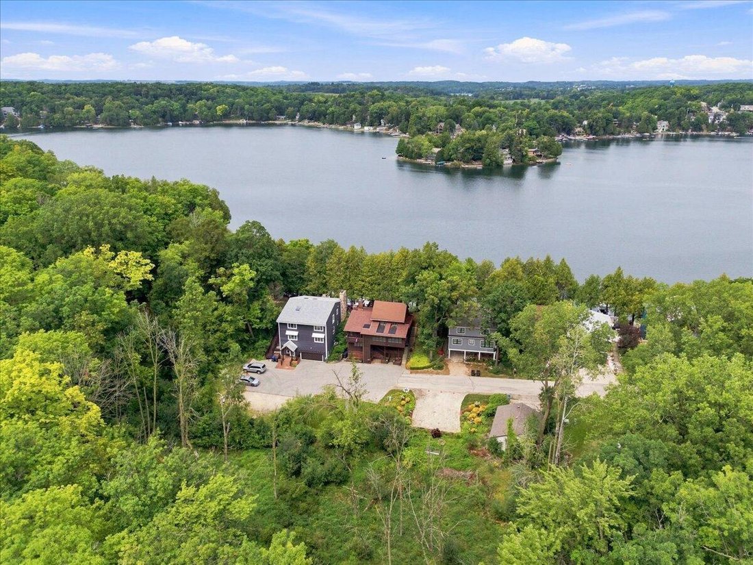 House in Plymouth, Wisconsin, United States 3 - 18696937