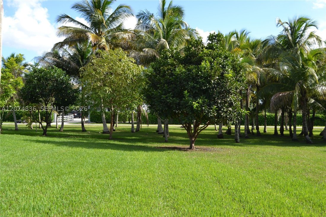 House in Weston, Florida, United States 1 - 18698038