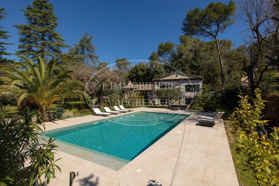 House in Nord, Roquefort-les-Pins, France 2 - 17562440