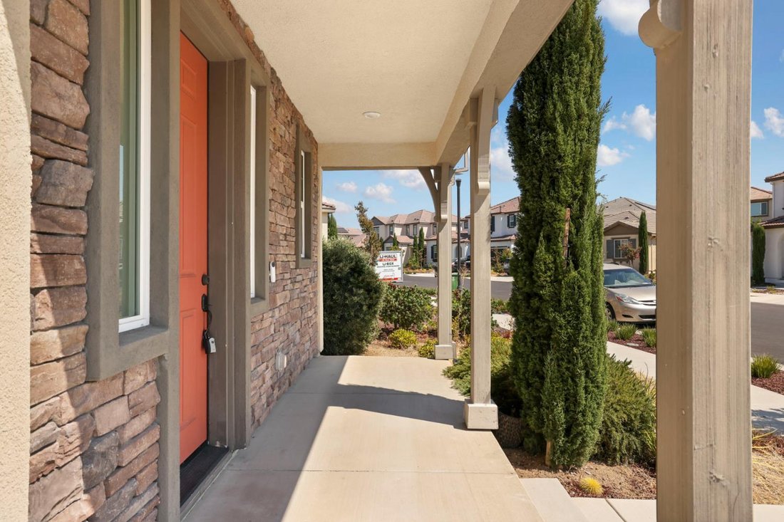 House in Tracy, California, United States 5 - 18698131