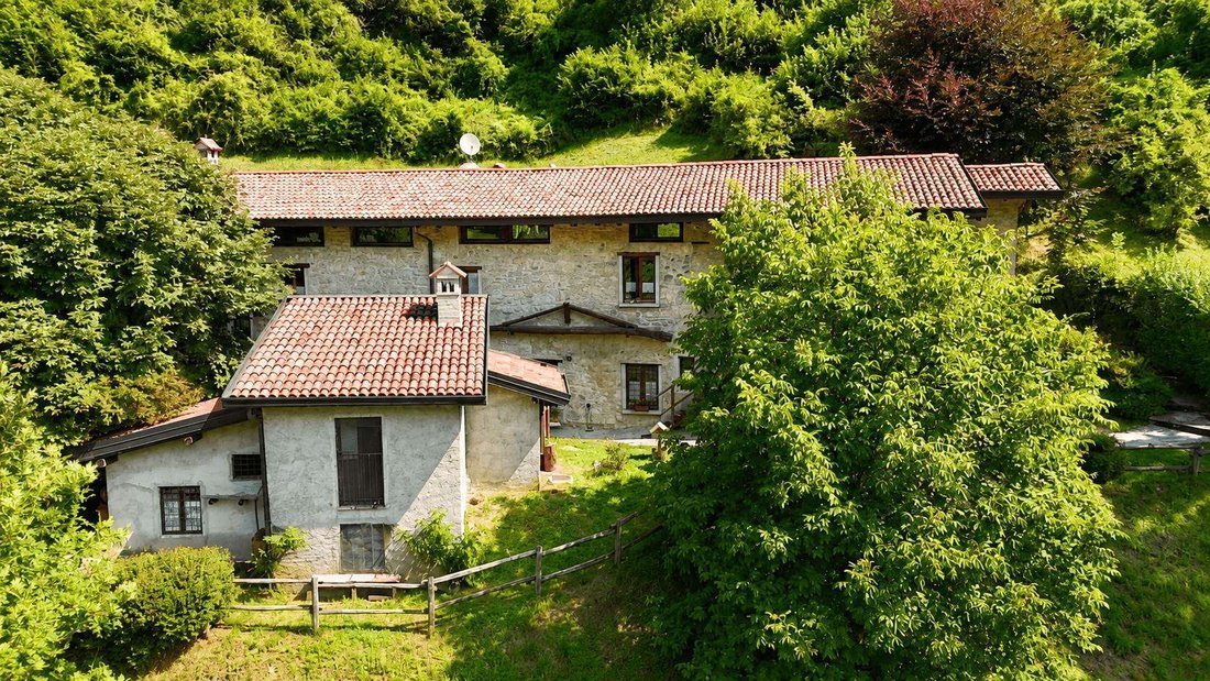 Villa in Pasturo, Lombardy, Italy 4 - 18699025