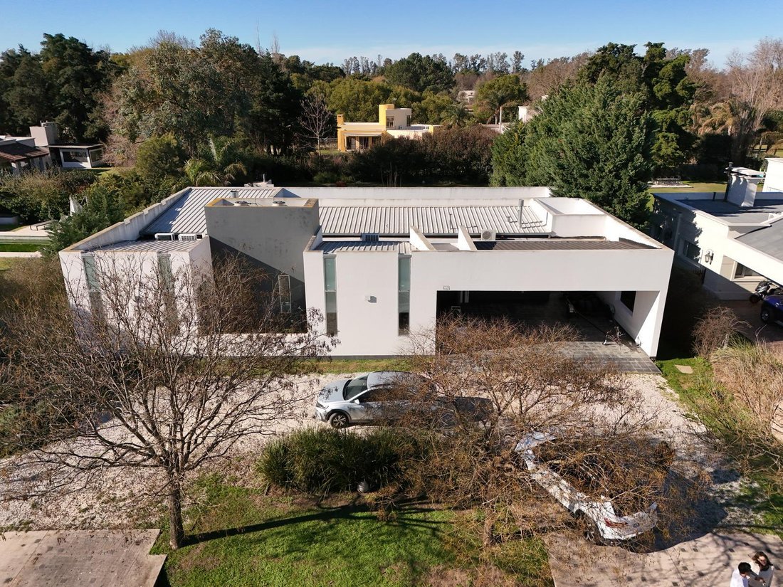 House in Venado Tuerto, Santa Fe Province, Argentina 4 - 18699048