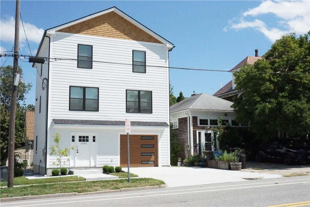 House in Cranston, Rhode Island, United States 1 - 18697458