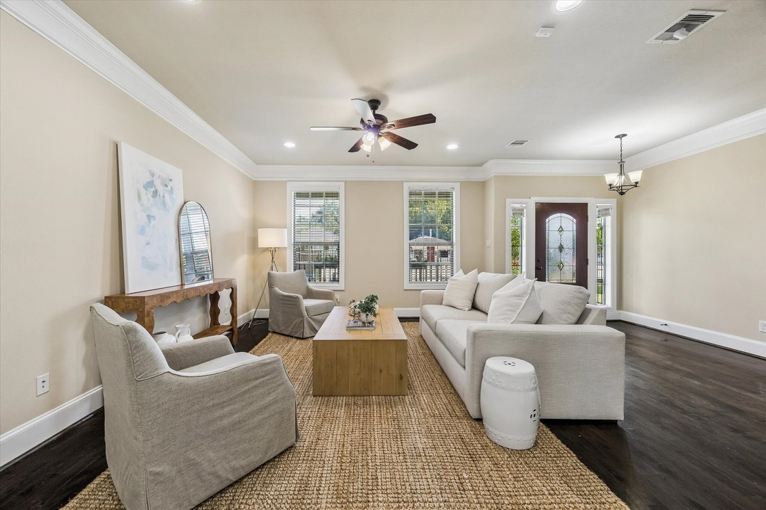 House in Houston, Texas, United States 3 - 18696325