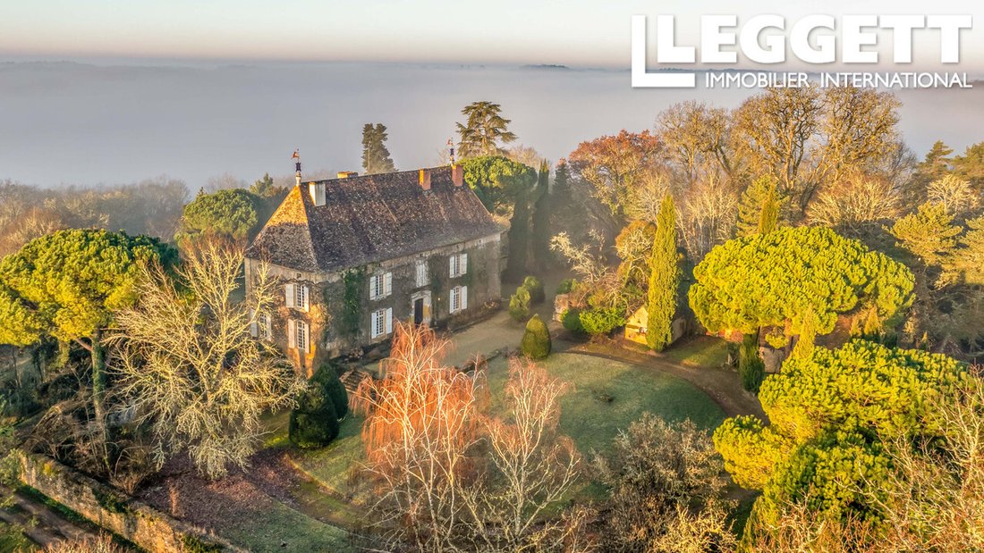 Castle in Pezuls, Nouvelle-Aquitaine, France 4 - 17951790