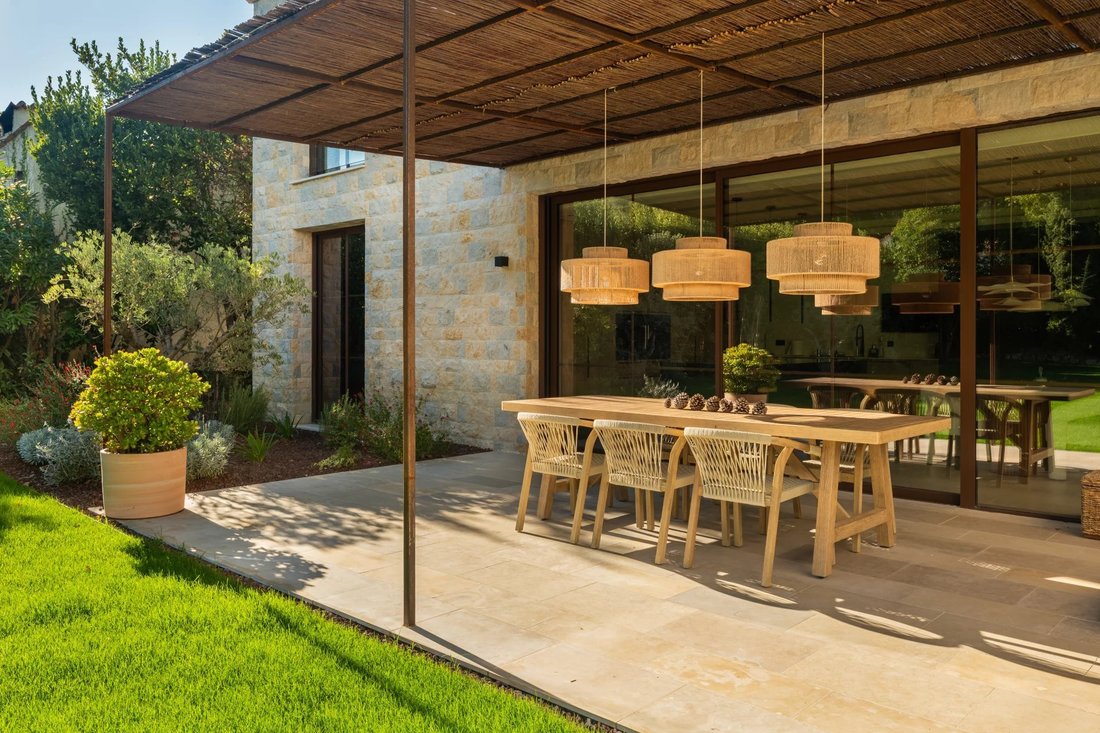 Villa in Mougins, Provence-Alpes-Côte d'Azur, France 4 - 18695954