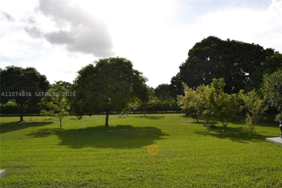 House in Weston, Florida, United States 2 - 18698038