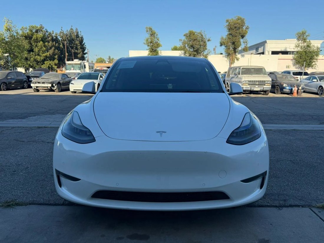 Suv in Azusa, CA, United States 2 - 18699637