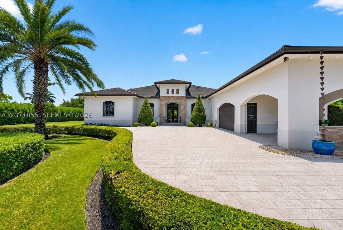 House in Miami Lakes, Florida, United States 1 - 18697307