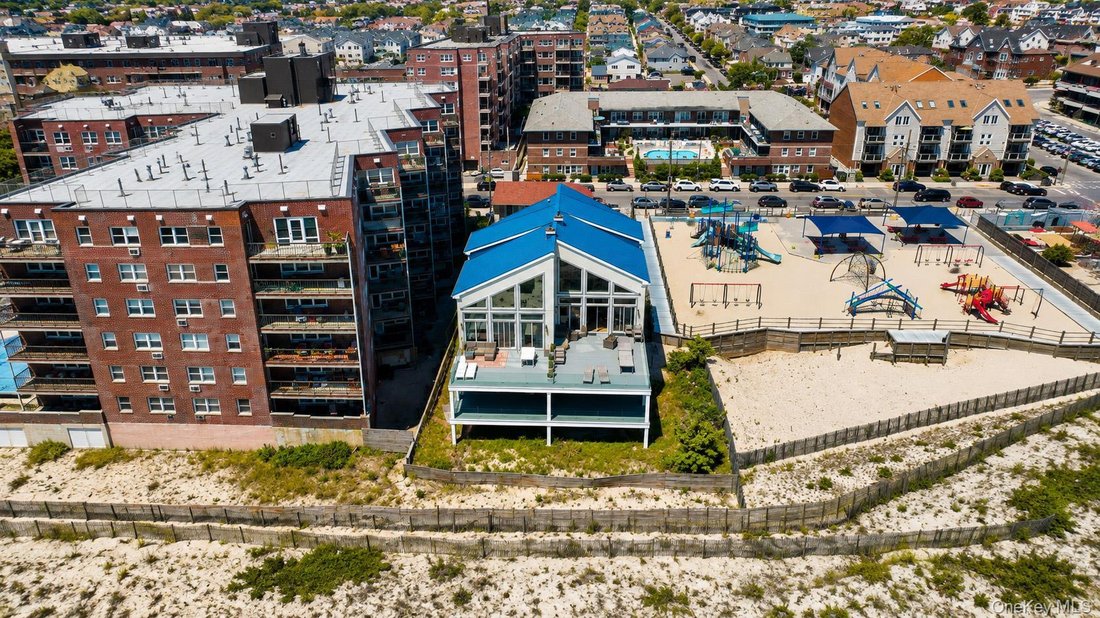 Long Beach, New York, United States 2 - 18698900