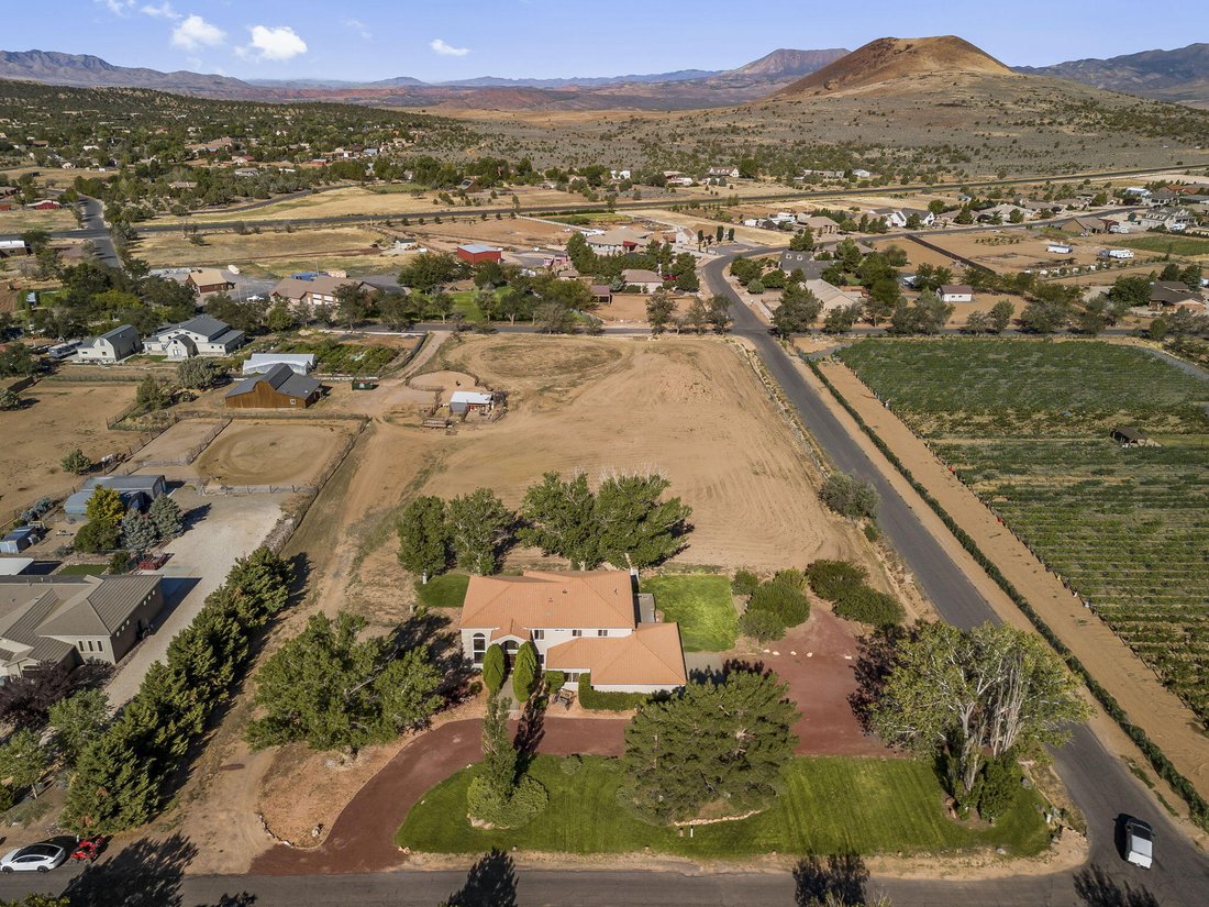 House in Dammeron Valley, Utah, United States 1 - 18697290