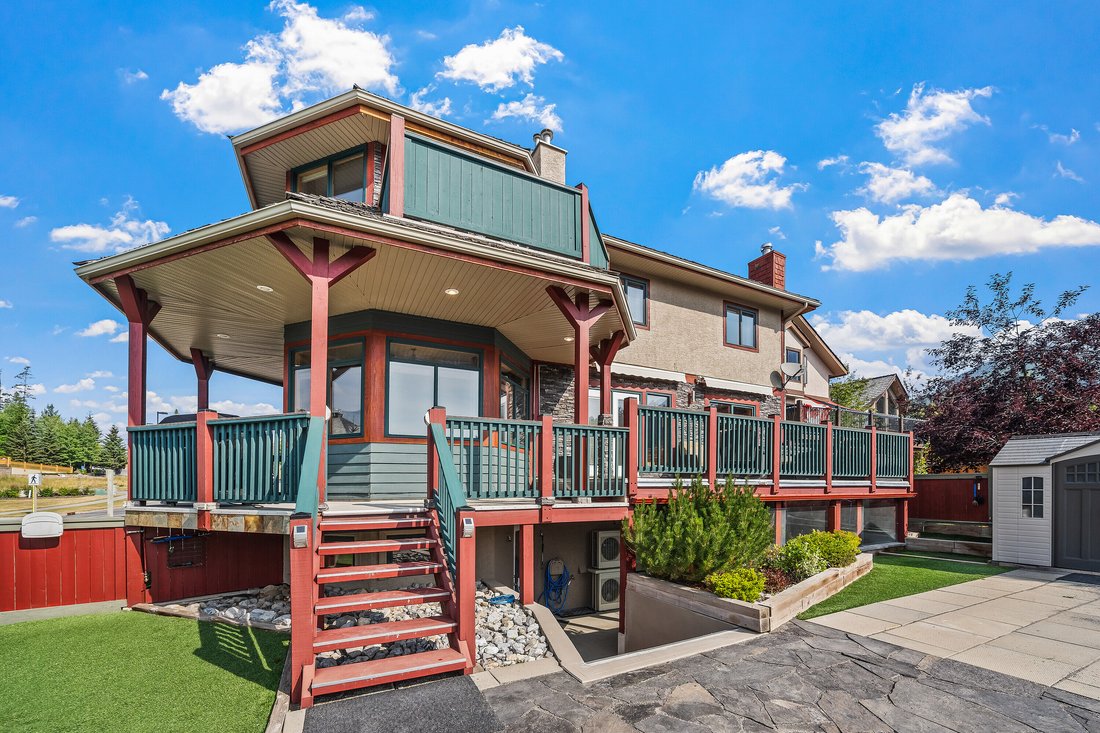 House in Canmore, Alberta, Canada 3 - 18696521