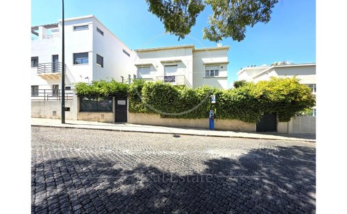 Villa in Areeiro, Lisbon, Portugal 1