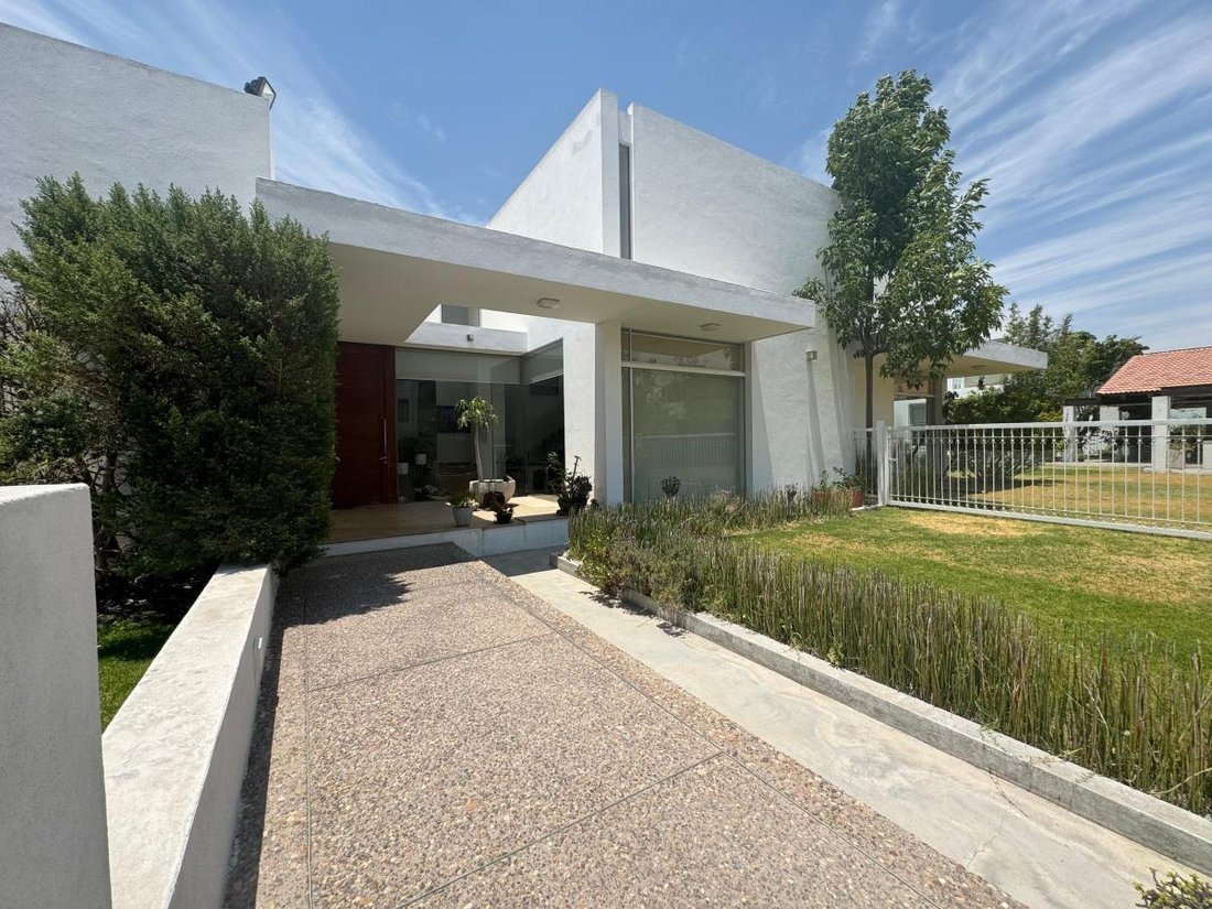 Condo in El Campanario, Querétaro, Mexico 3 - 18696605