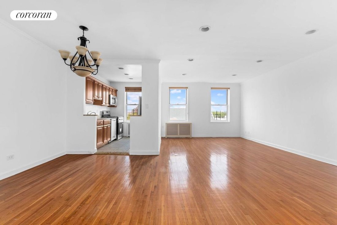 Co Op in New York, New York, United States 1 - 18696473