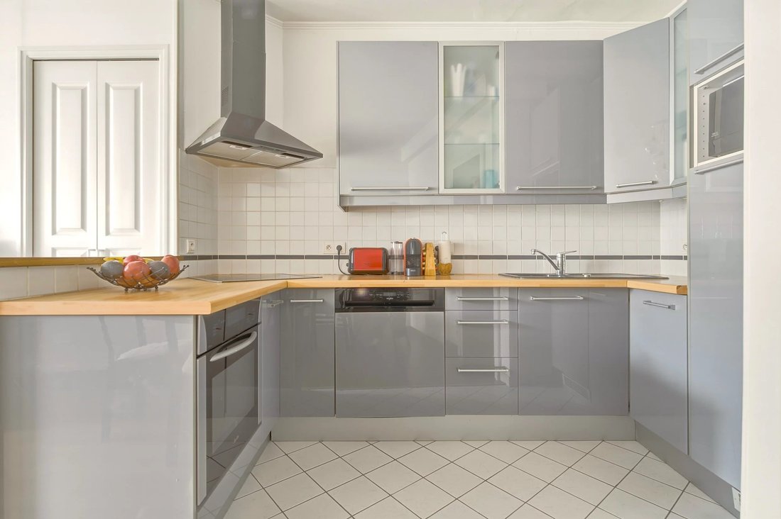 Apartment in Chateau d'Eau-Lancry, Paris 10e Arrondissement, Paris 5 - 18695982