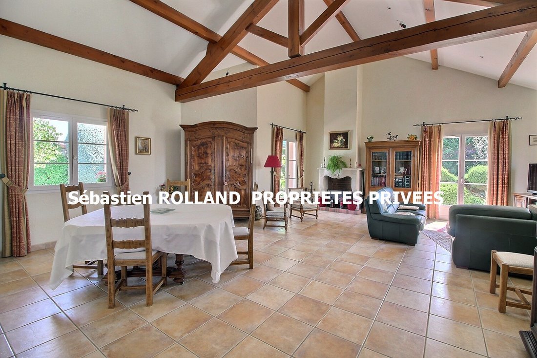 Villa in Boisset-lès-Montrond, Auvergne-Rhône-Alpes, France 4 - 18696425