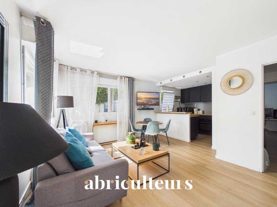 Apartment in Plaisance, La Garenne-Colombes, France 1 - 18696812