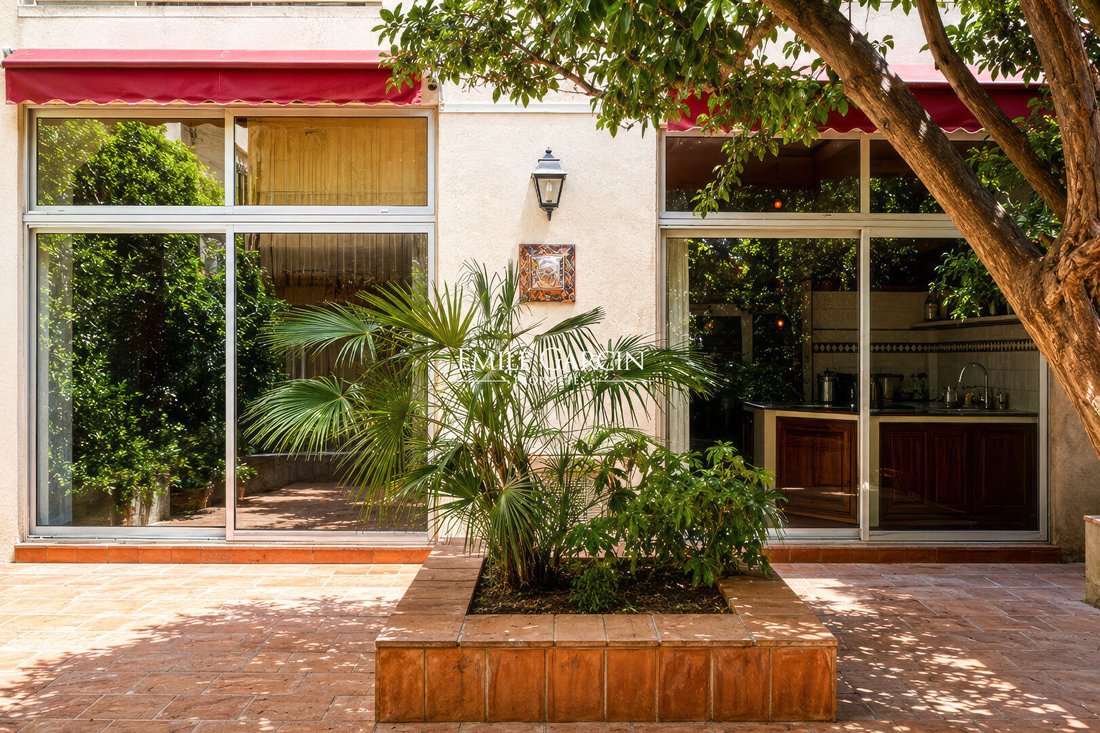 Villa in Avignon, Provence-Alpes-Côte d'Azur, France 2 - 18699411