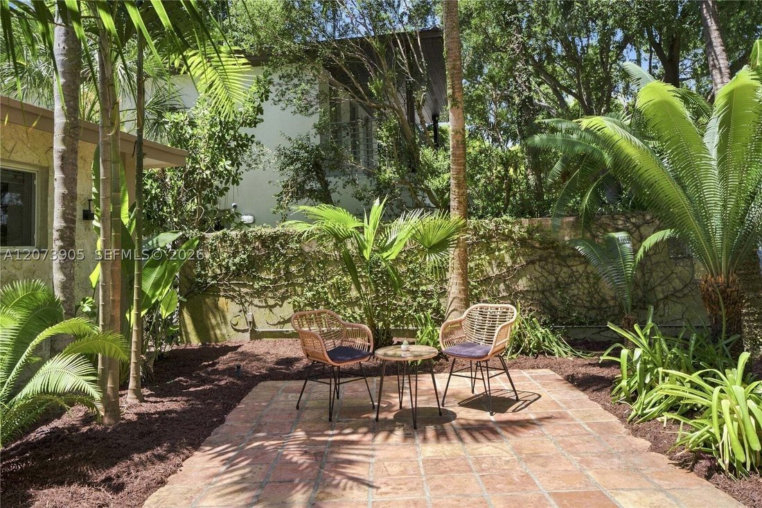 House in Miami, Florida, United States 5 - 18697299