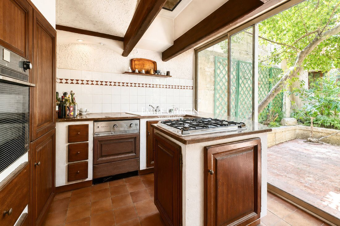 Villa in Avignon, Provence-Alpes-Côte d'Azur, France 4 - 18699411