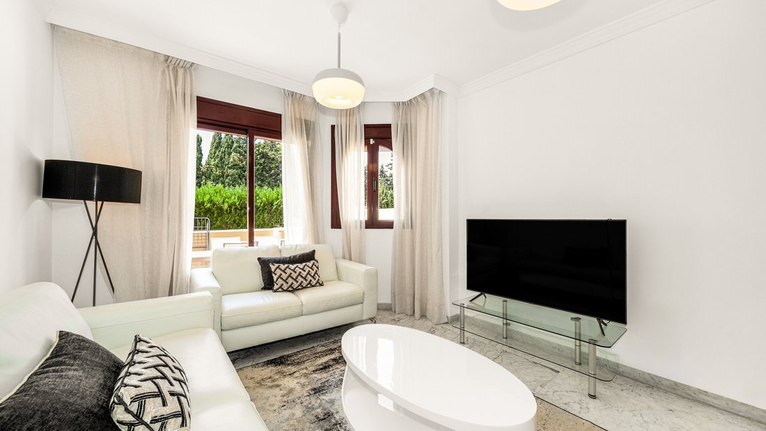 Townhouse in Golden Mile, Andalusia, Spain 5 - 18697058