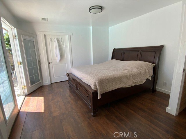 Santa Fe Springs, California, United States 4 - 18698820