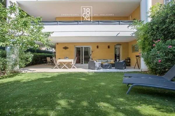 Apartment in Granettes-Jauberte-Sainte Anne, Aix-en-Provence, France 1 - 18395374