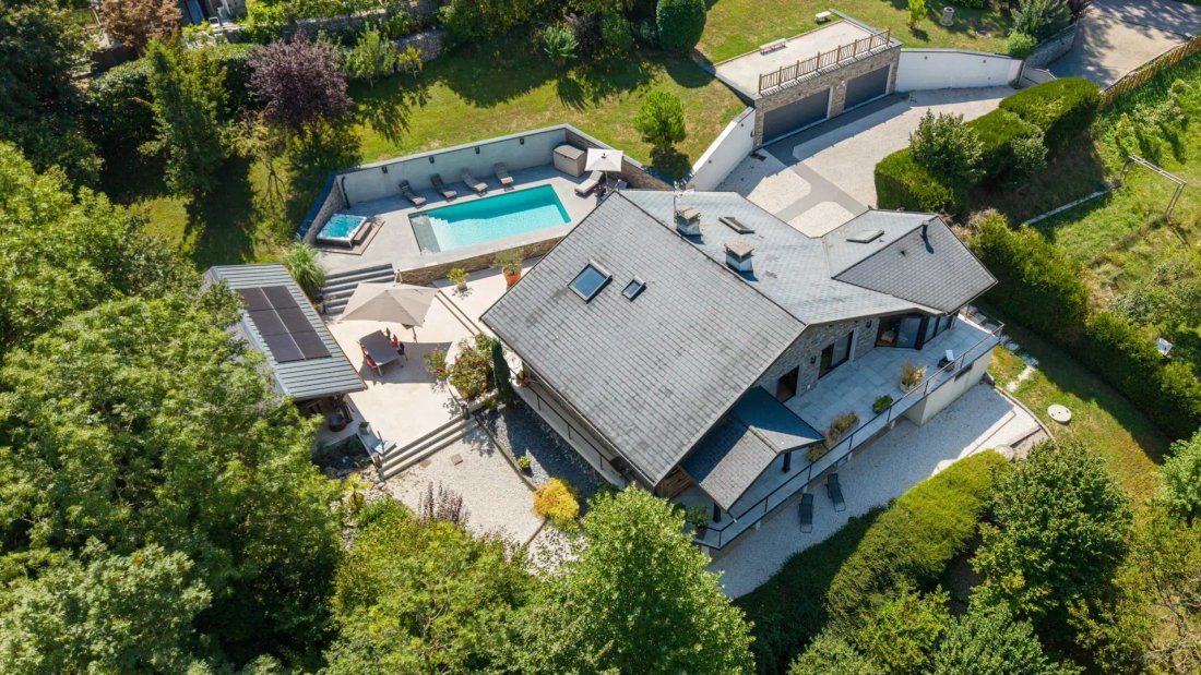 Villa in Mures, Auvergne-Rhône-Alpes, France 2 - 18685068
