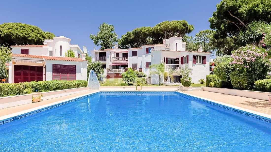 Villa in Vilamoura, Quarteira, Algarve 2 - 18699197