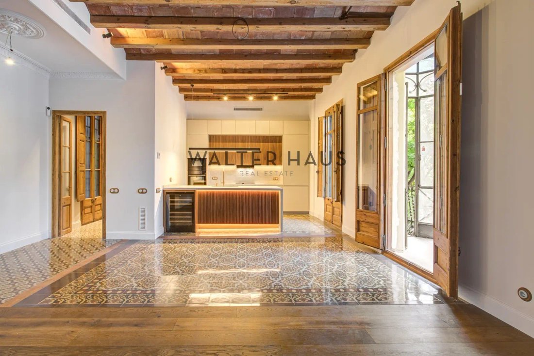Apartment in Eixample, Barcelona, Spain 2 - 18696111