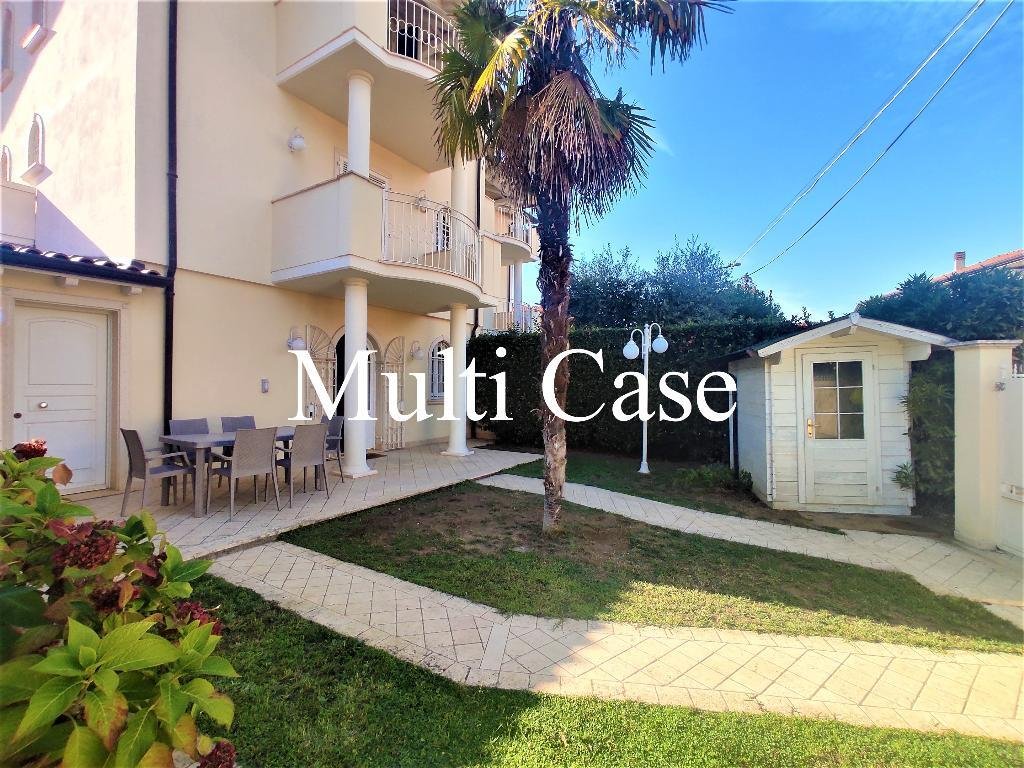 Villa in Motrone, Pietrasanta, Italy 4 - 18696773