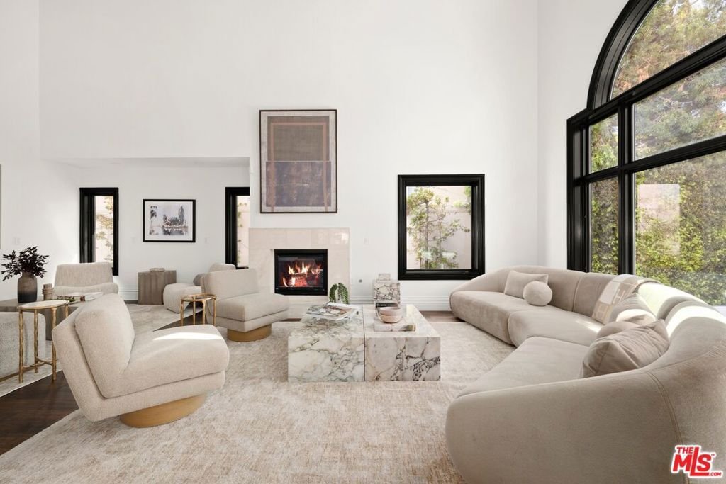 House in Los Angeles, California, United States 3 - 18697043