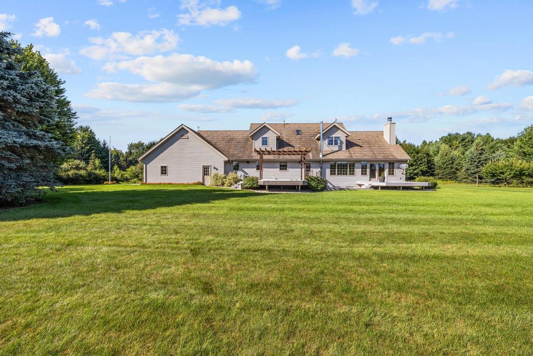 House in Oostburg, Wisconsin, United States 3 - 18696963
