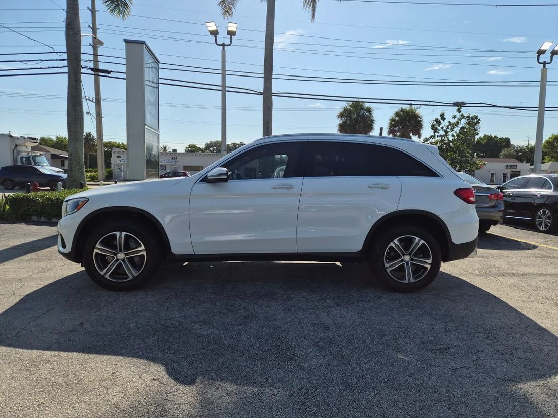 Suv in West Palm Beach, FL, United States 4 - 18699660