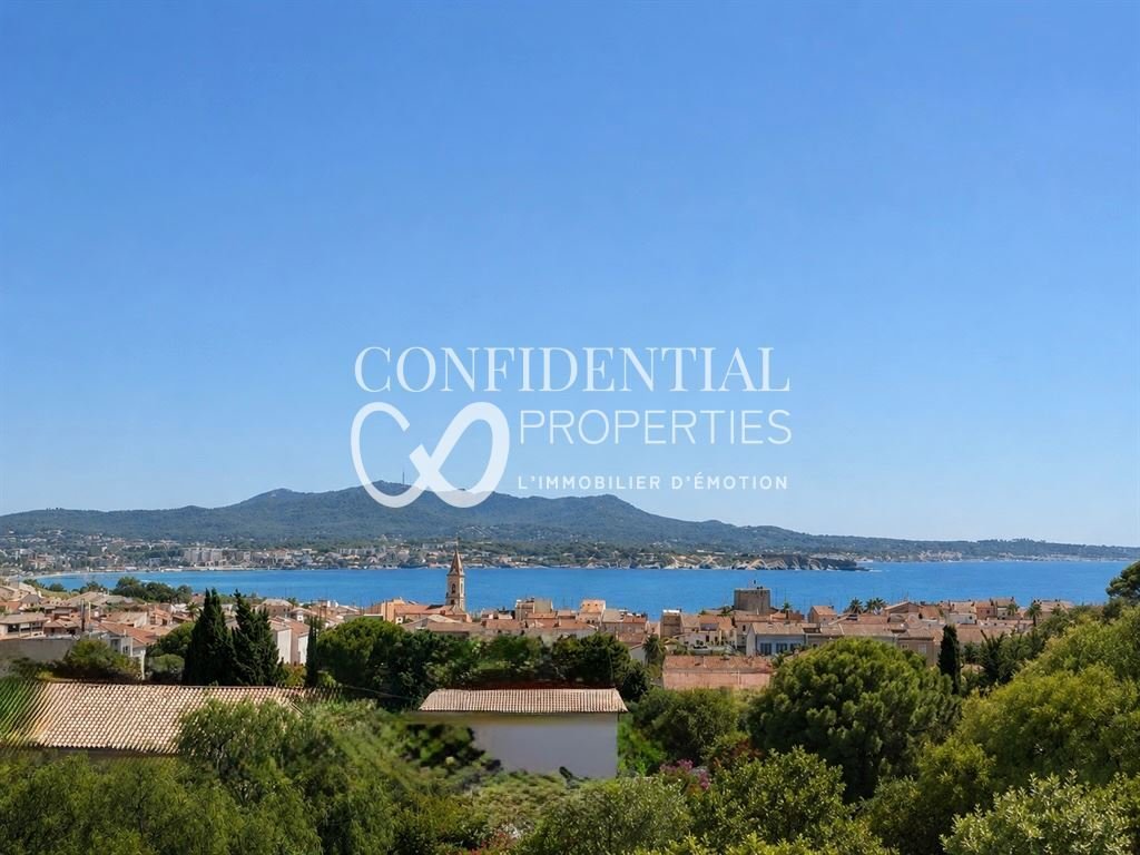 House in Sanary-sur-Mer, Provence-Alpes-Côte d'Azur, France 1 - 18699046