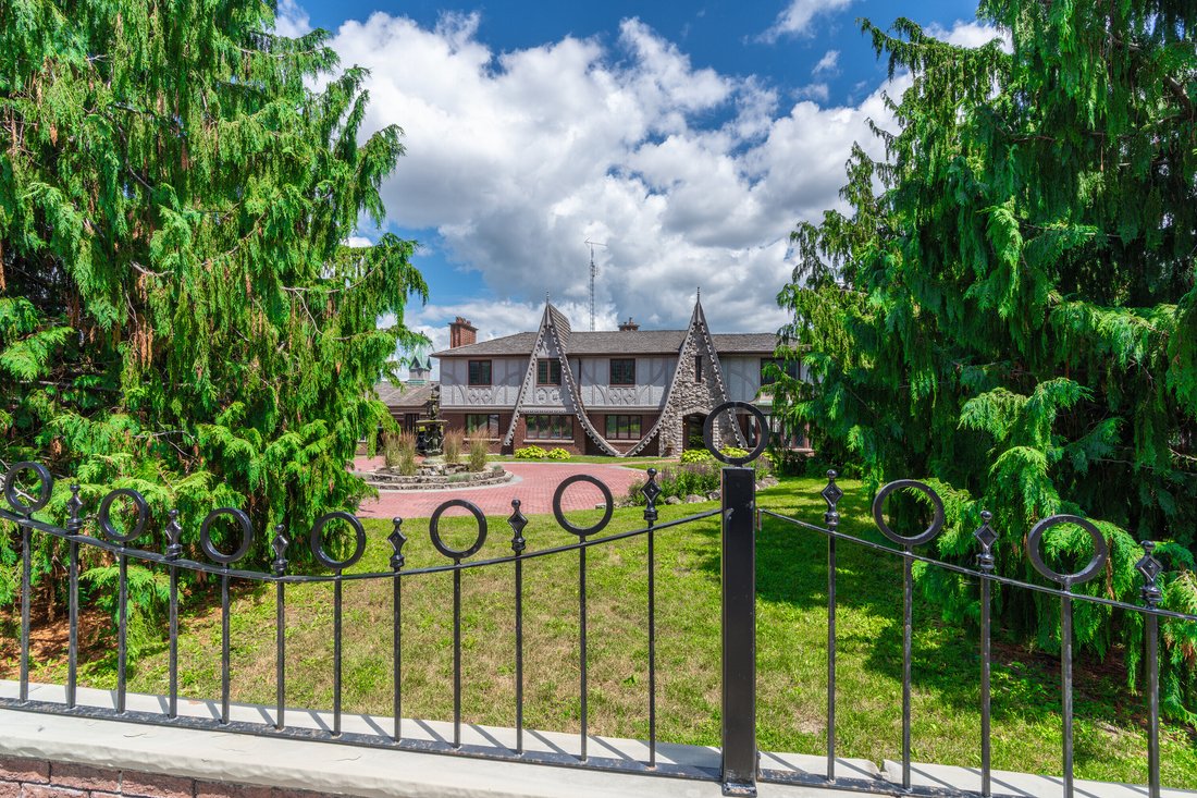 Casa a Oshawa, Ontario, Canada 2 - 18696520