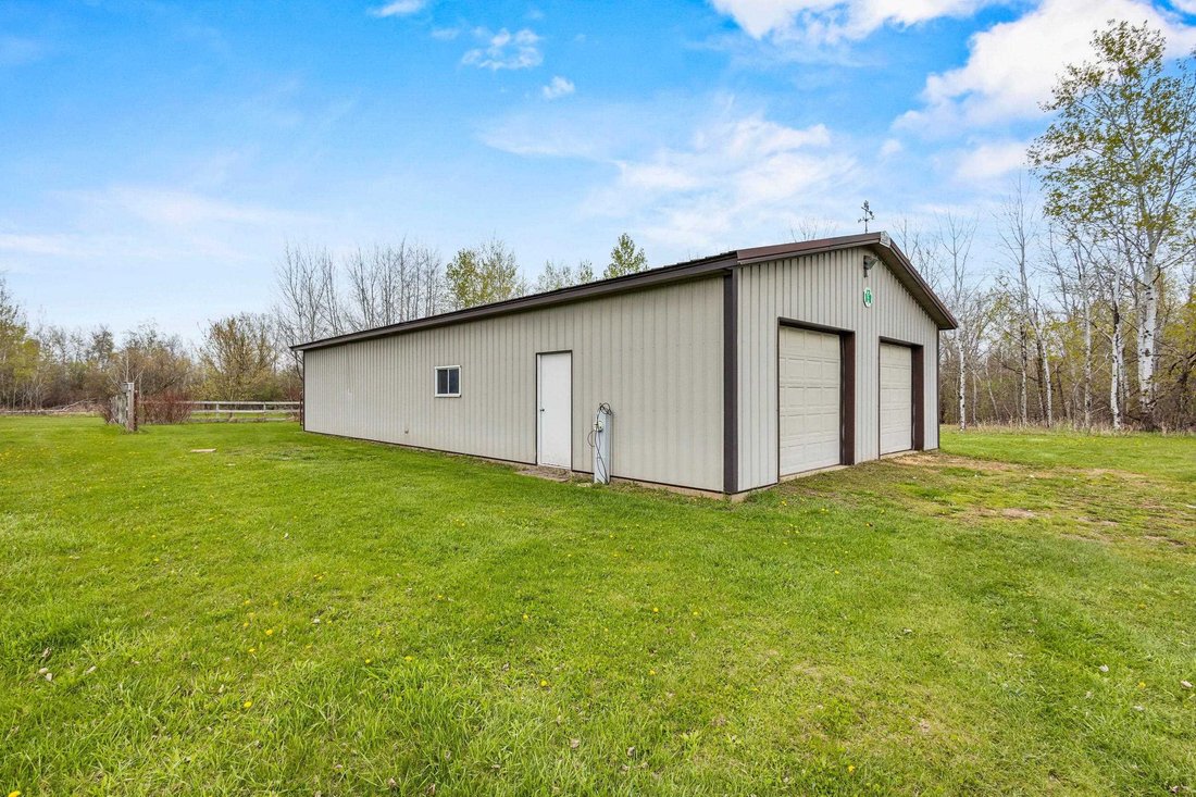 Hortonville, Wisconsin, United States 4 - 18696080
