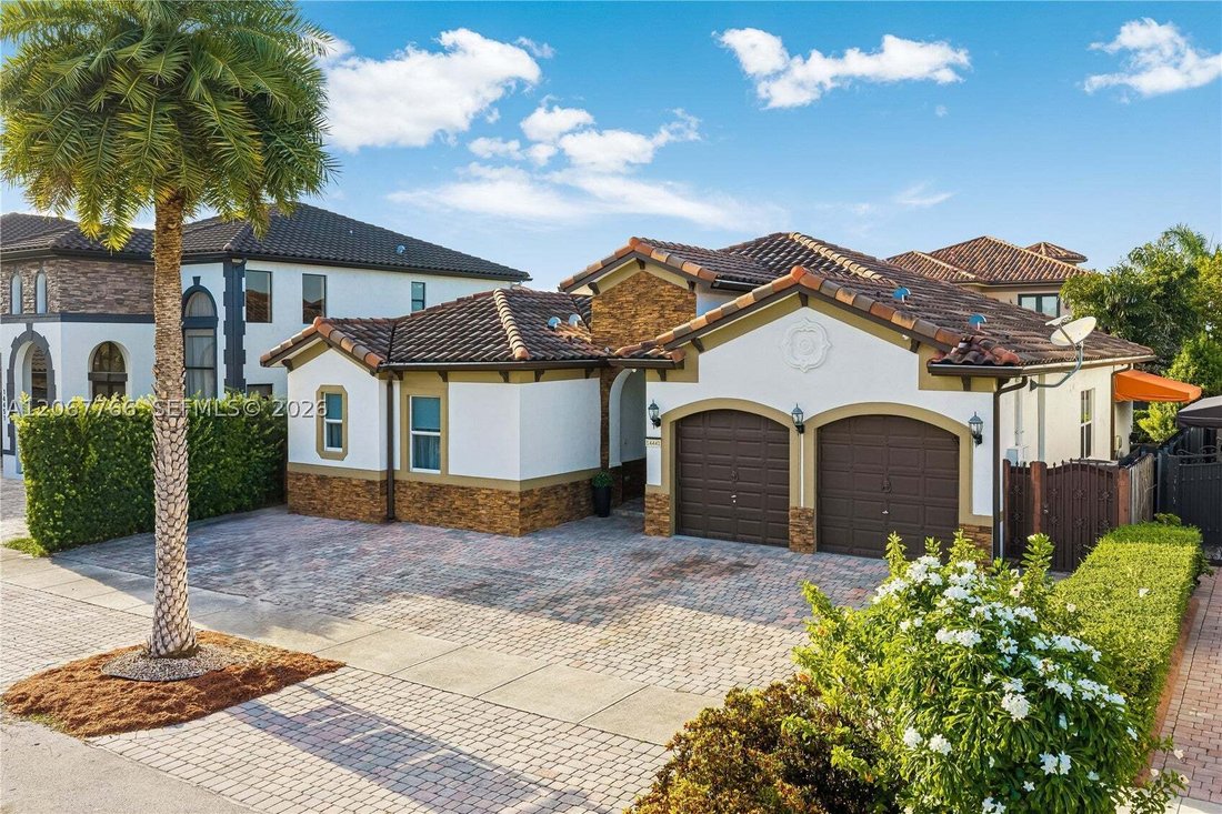 House in Miami, Florida, United States 2 - 18697334