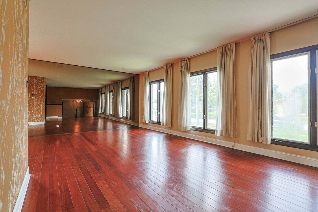 House in Downers Grove, Illinois, United States 4 - 18697673
