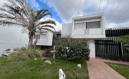 House in Buenos Aires, Buenos Aires, Argentina 1