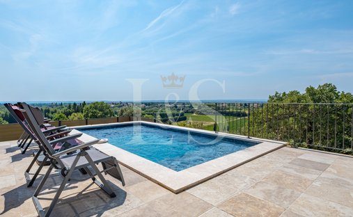 Villa in Vacqueyras, Provence-Alpes-Côte d'Azur, France 1