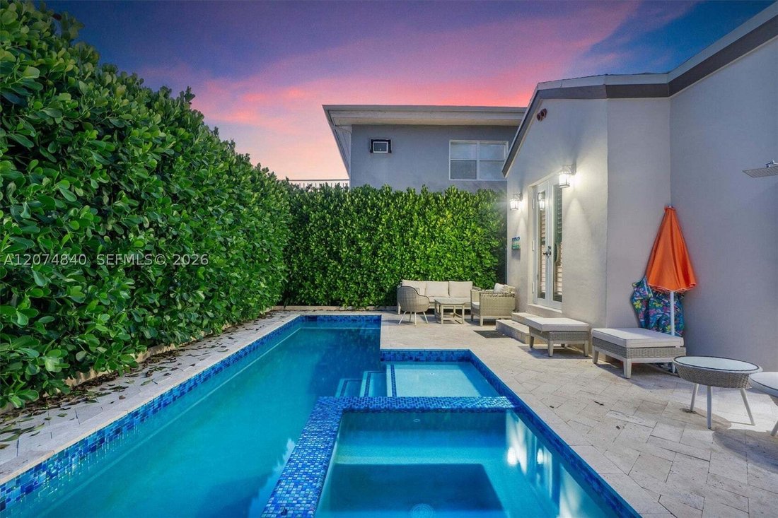 House in Hollywood, Florida, United States 2 - 18697328