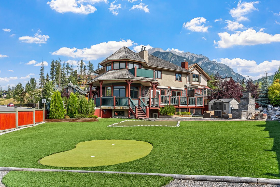 House in Canmore, Alberta, Canada 5 - 18696521