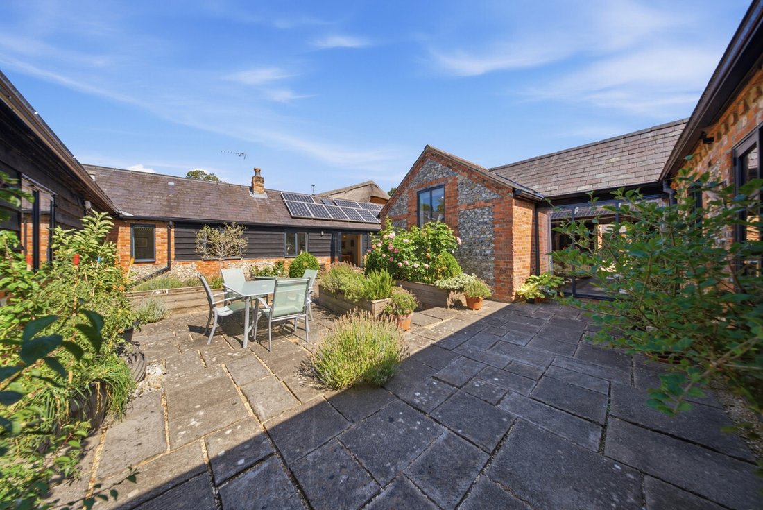 House in Aston Rowant, England 3 - 18699088